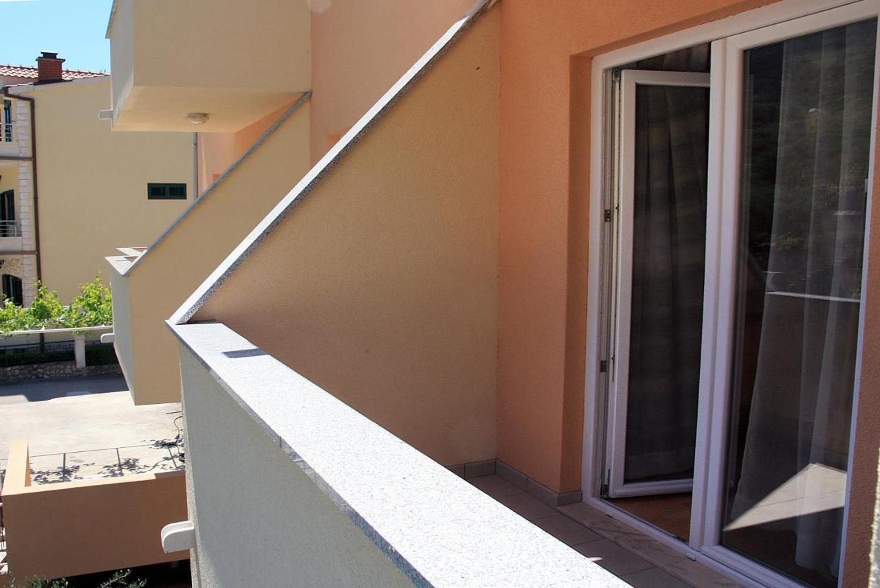 Apartments And Rooms By The Sea Tucepi, Makarska - 6058 外观 照片