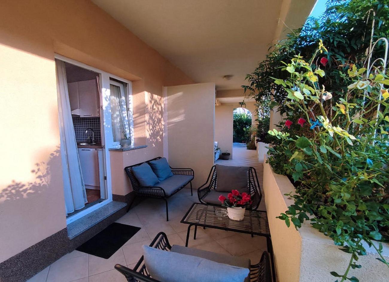 Apartments And Rooms By The Sea Tucepi, Makarska - 6058 外观 照片