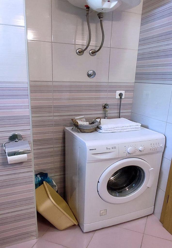 Apartments And Rooms By The Sea Tucepi, Makarska - 6058 客房 照片